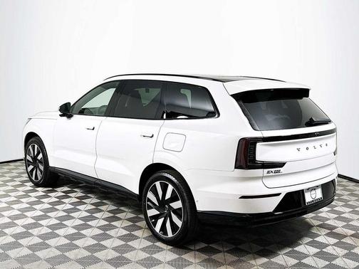 2025 Volvo EX90 Twin Motor Performance Plus