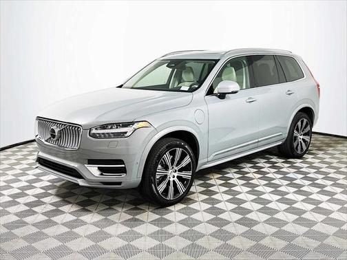 2025 Volvo XC90 Plug-In Hybrid T8 Plus 7-Seater