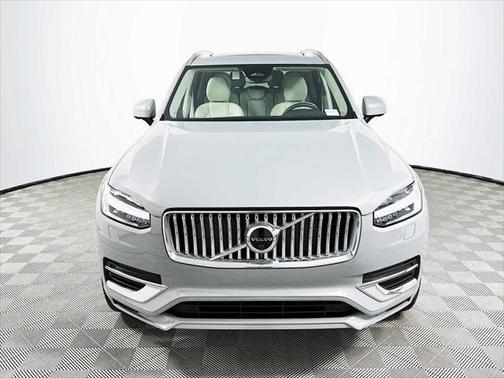 2025 Volvo XC90 Plug-In Hybrid T8 Plus 7-Seater