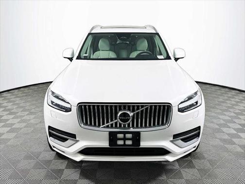 2024 Volvo XC90 B5 Core Bright Theme