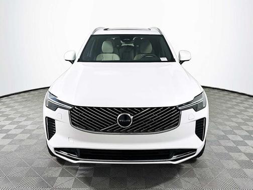 2026 Volvo XC90 Core, B5 AWD Gas (mild hybrid), Gasoline, Bright, 7 Seats