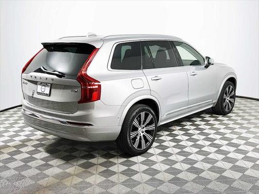 2025 Volvo XC90 Plug-In Hybrid Plus