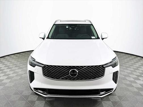 2025 Volvo XC90 Plug-In Hybrid T8 Plus 7-Seater