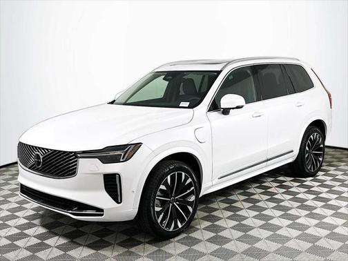 2025 Volvo XC90 Plug-In Hybrid T8 Plus 7-Seater