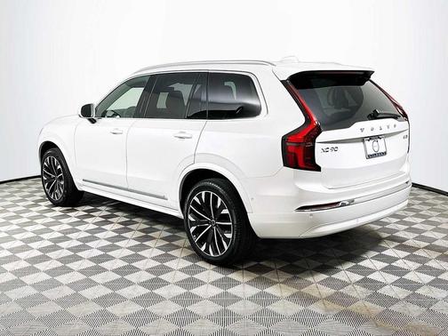 2026 Volvo XC90 B5 Plus 7-Seater