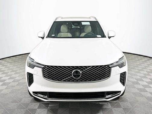2026 Volvo XC90 B5 Plus 7-Seater