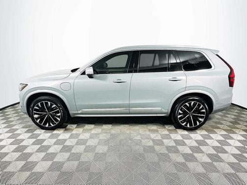 VAPOUR GRY MET 2026 Volvo XC90 Plug-In Hybrid Plus, T8 AWD, Electric/Gasoline, Bright, 7 Seats