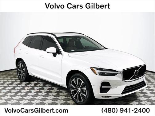 2022 Volvo XC60 B5 Momentum