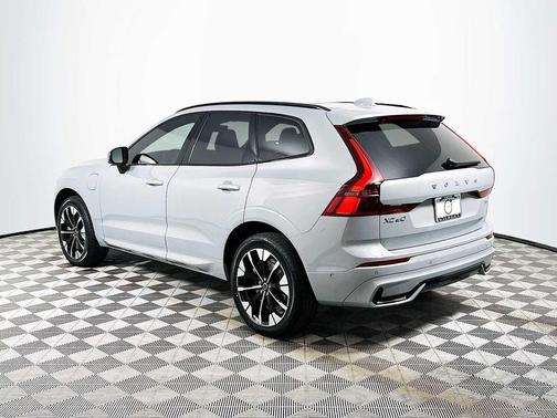 VAPOUR GRY MET 2026 Volvo XC60 Plug-In Hybrid Plus, T8 AWD Electric/Gasoline, Dark