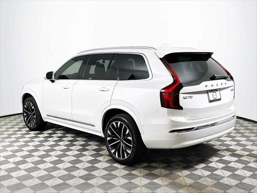 2025 Volvo XC90 B6 Plus 7-Seater