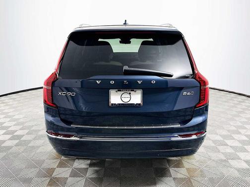 2025 Volvo XC90 B6 Plus 7-Seater