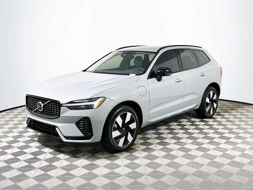2025 Volvo XC60 Plug-In Hybrid T8 Plus