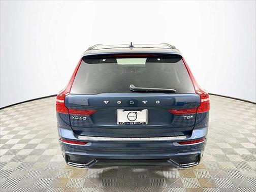 2025 Volvo XC60 Plug-In Hybrid T8 Plus