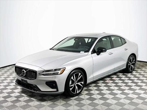 2025 Volvo S60 B5 Core