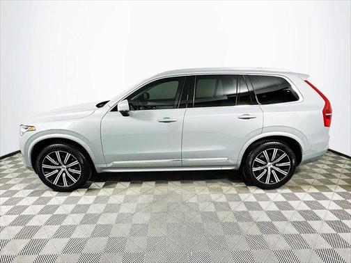 2025 Volvo XC90 B5 Core