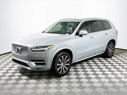 2025 Volvo XC90 B5 Core