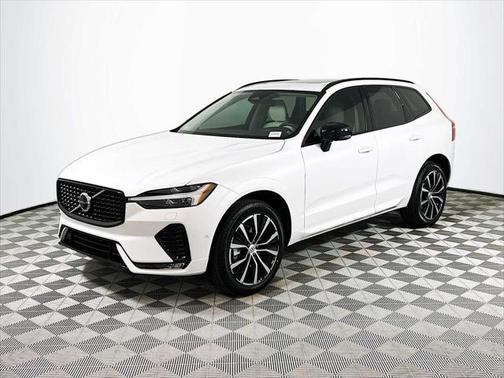 2024 Volvo XC60 Plus Dark Theme