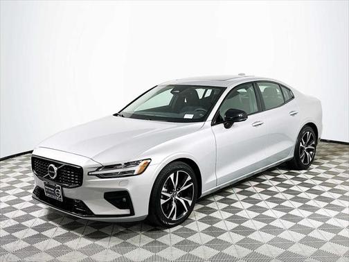 2025 Volvo S60 B5 Core