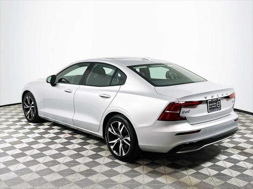 2025 Volvo S60 B5 Core