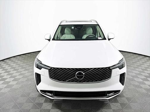 2025 Volvo XC90 Plug-In Hybrid T8 Ultra 6-Seater