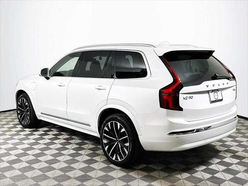 2025 Volvo XC90 Plug-In Hybrid T8 Ultra 6-Seater