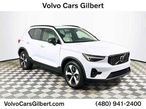2026 Volvo XC40 B5 Plus