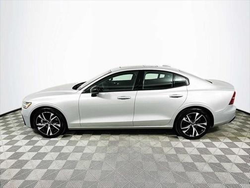 2025 Volvo S60 B5 Core
