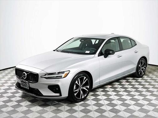 2025 Volvo S60 B5 Core