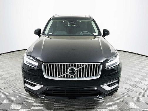 2024 Volvo XC90 Recharge Plug-In Hybrid T8 Ultimate Bright Theme 7-Seater