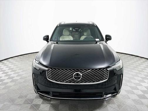 2025 Volvo XC90 Plug-In Hybrid T8 Plus 7-Seater