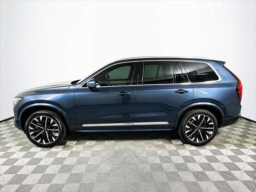 2025 Volvo XC90 B5 Core