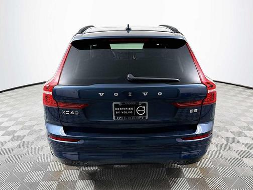 2023 Volvo XC60 B5 Core