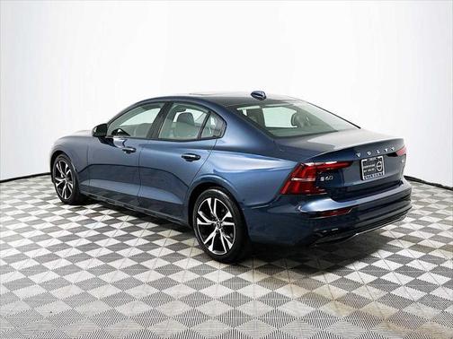 2025 Volvo S60 B5 Core