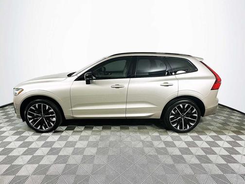 2026 Volvo XC60 B5 Ultra