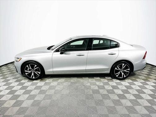 2025 Volvo S60 B5 Core