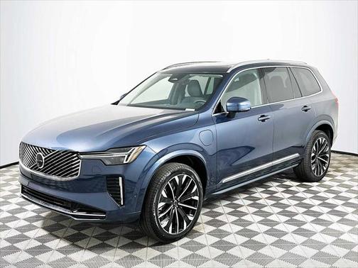 2025 Volvo XC90 Plug-In Hybrid T8 Plus 6-Seater