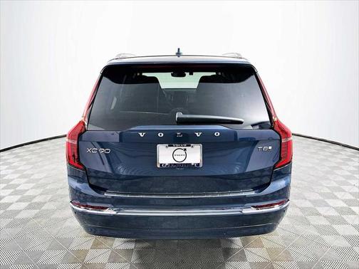 2025 Volvo XC90 Plug-In Hybrid T8 Plus 6-Seater