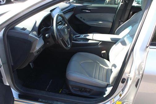 2019 Toyota Avalon XLE Touring