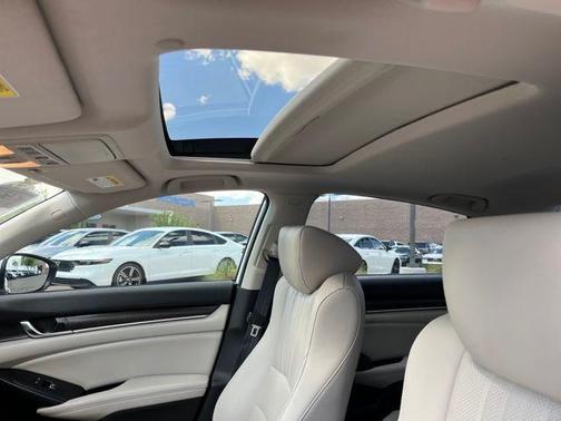 Platinum White Pearl 2019 Honda Accord Hybrid Touring