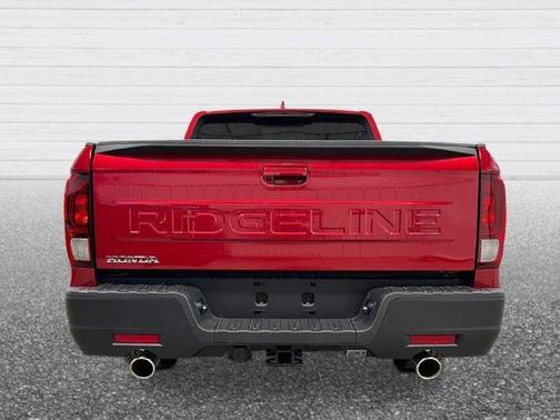 Radiant Red Metallic II 2026 Honda Ridgeline RTL