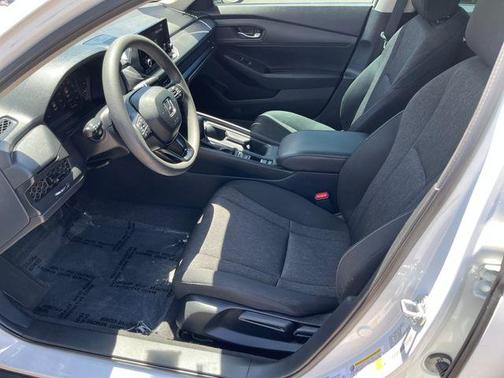 Platinum White Pearl 2023 Honda Accord LX