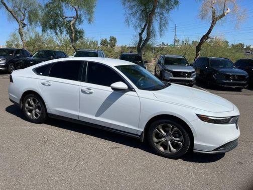 Platinum White Pearl 2023 Honda Accord LX