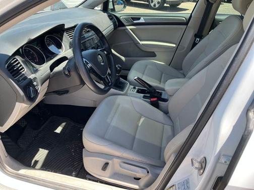 Pure White 2020 Volkswagen Golf 1.4T TSI