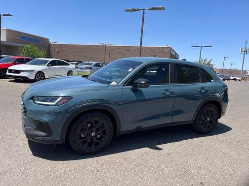 Pearl 2025 Honda HR-V Sport