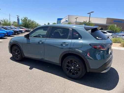 Pearl 2025 Honda HR-V Sport