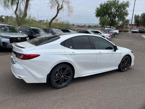 Wind Chill Pearl 2025 Toyota Camry XSE