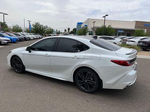 Wind Chill Pearl 2025 Toyota Camry XSE
