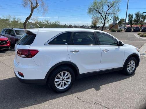 2019 Kia Sorento L