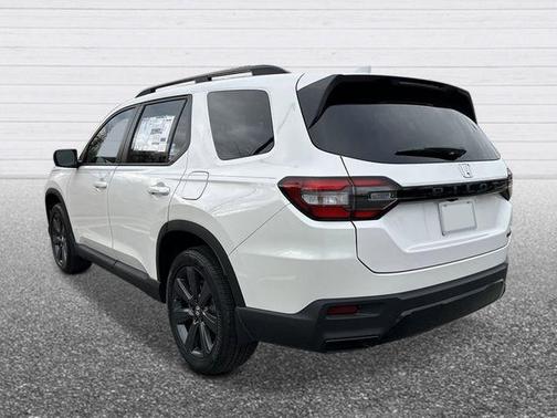 Platinum White Pearl 2026 Honda Pilot Sport