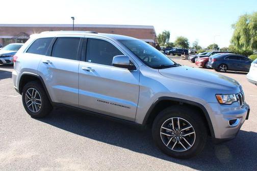 2020 Jeep Grand Cherokee Laredo E